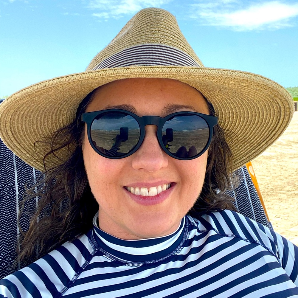 Meet your Posher, Hannah